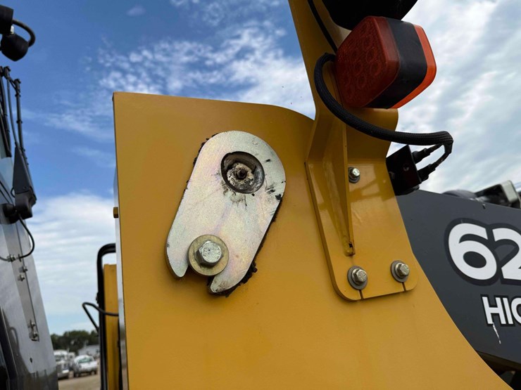 deere-624k-image-12