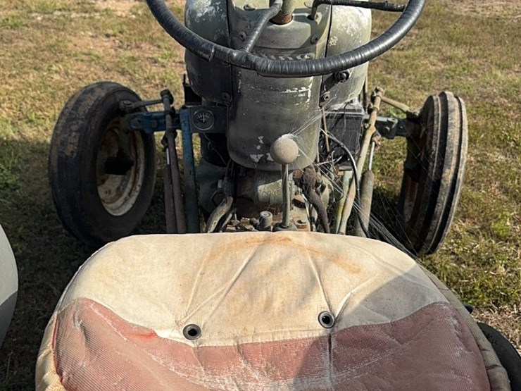 ford-4000-image-10