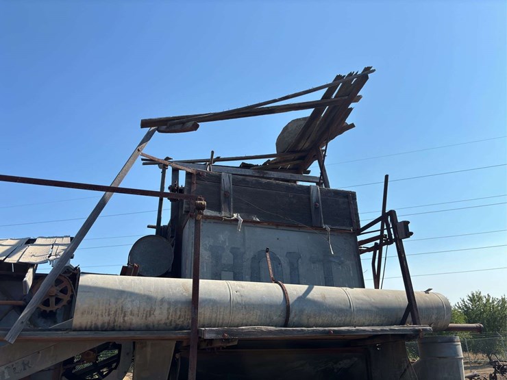 holt-36-combine-harvester-image-28