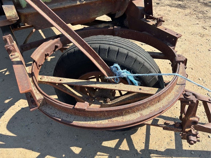 john-deere-pull-type-combine-image-12