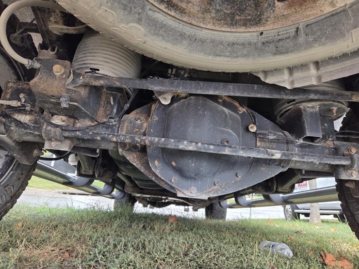 2018-dodge-ram-2500-image-32