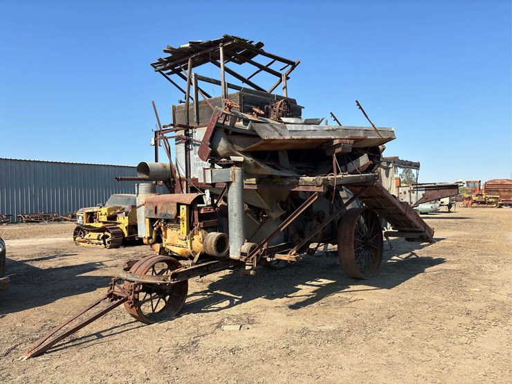 holt-36-combine-harvester-image-1