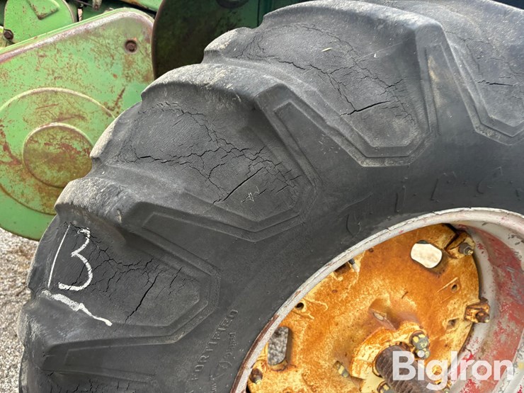 1960-john-deere-730-image-9