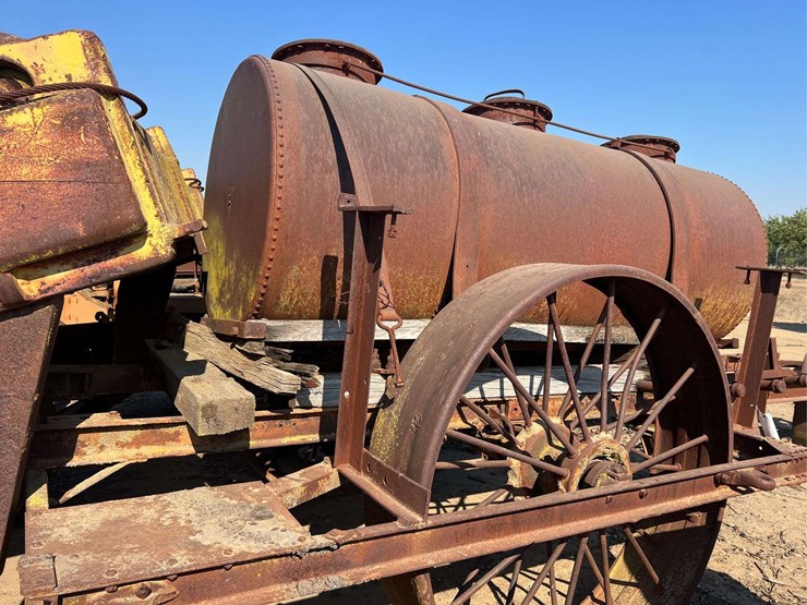 fuel/oil-tanker-wagon-image-10