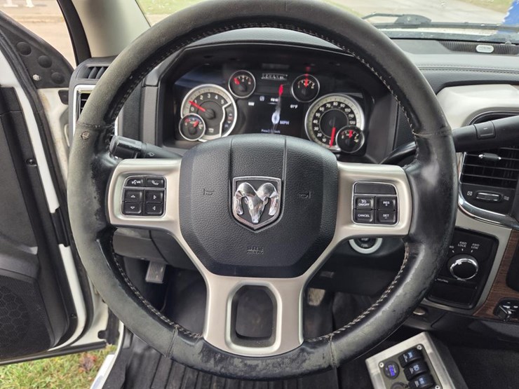 2017-dodge-ram-3500-image-59