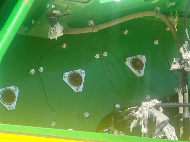 2017-john-deere-cs690-image-16