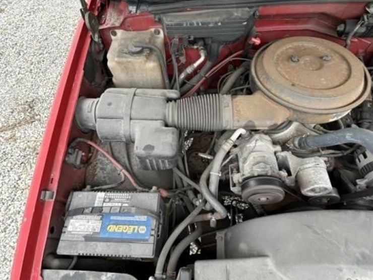 1993-chevrolet-cheyenne-2500-image-5