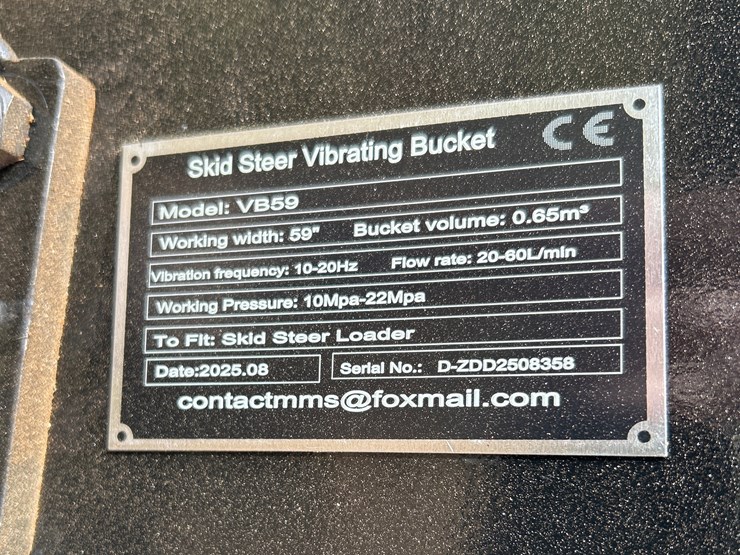 #477-•-quick-attach-vibrating-bucket-image-4