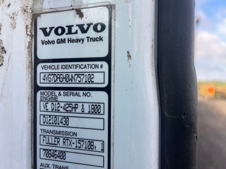 1998-volvo-semi-image-68