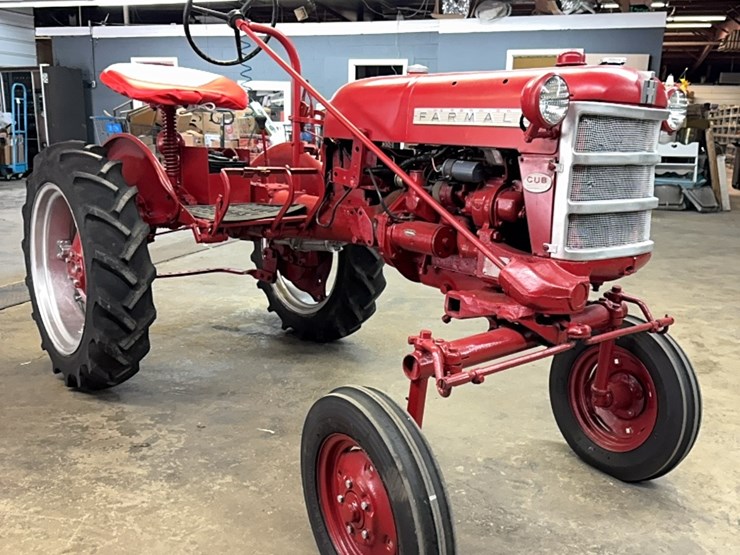 mccormick-farmall-cub-image-1