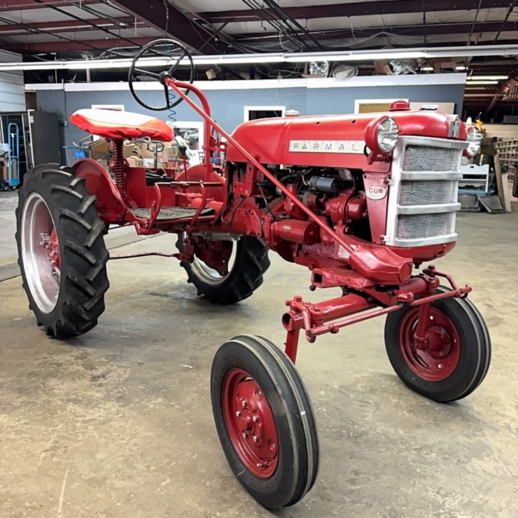 McCormick Farmall Cub