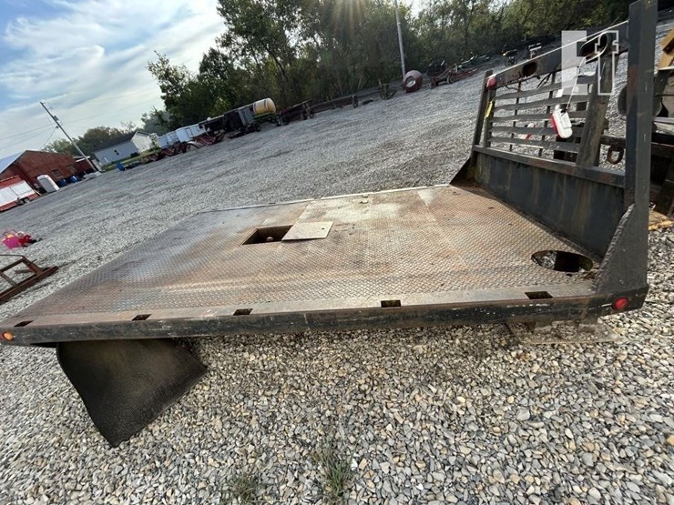 flatbed-7'6"-x-11'-image-1