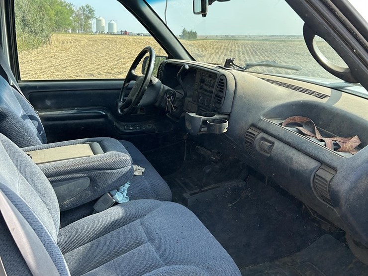 1996-chevrolet-3500-image-29