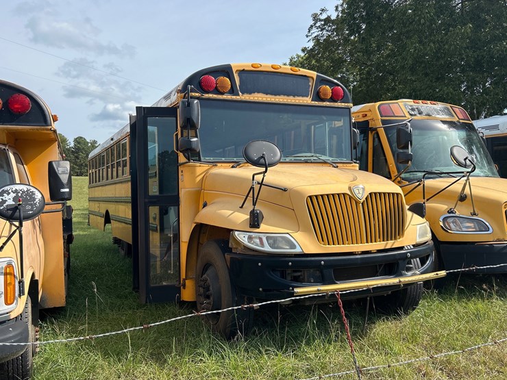 #408-•-2014-ic-corporation-pb105-bus-1401-image-3