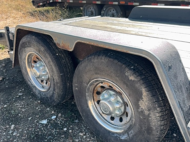 18-foot-heavy-duty-trailer-image-8