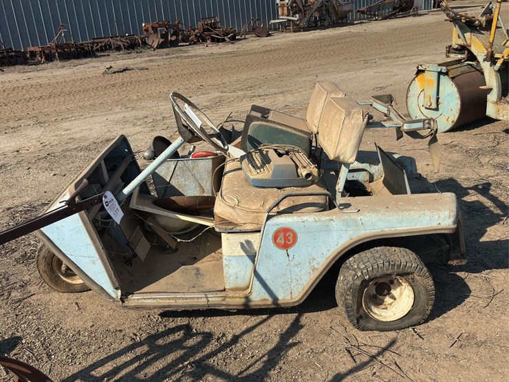 ez-go-golf-cart-image-2