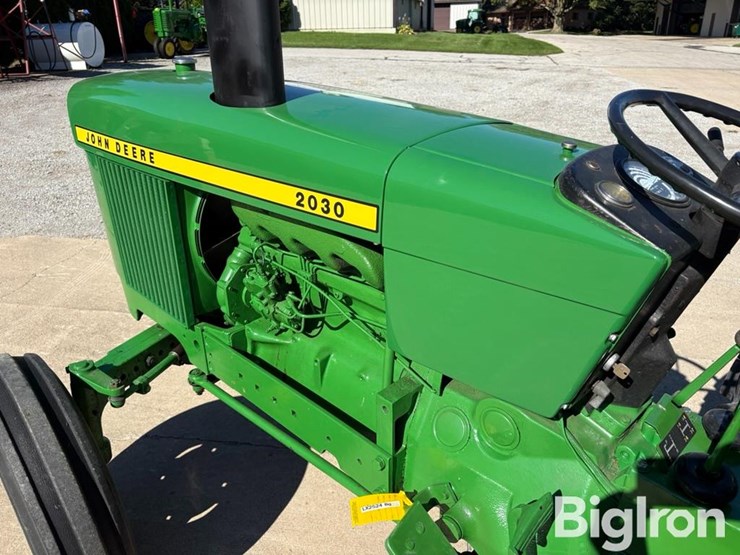 1973-john-deere-2030-image-11
