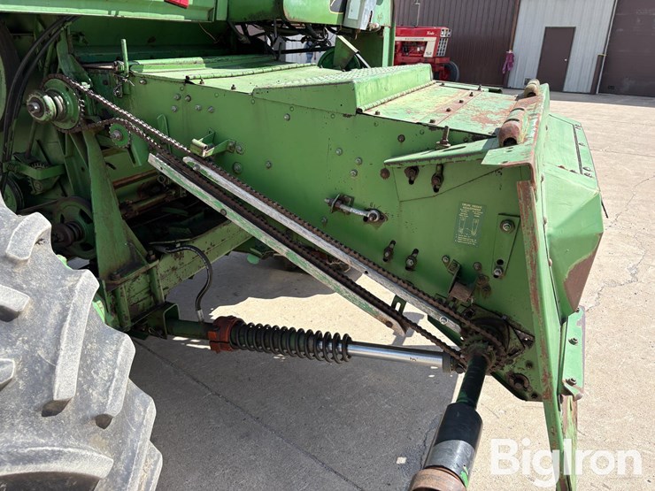 1976-john-deere-4400-image-16