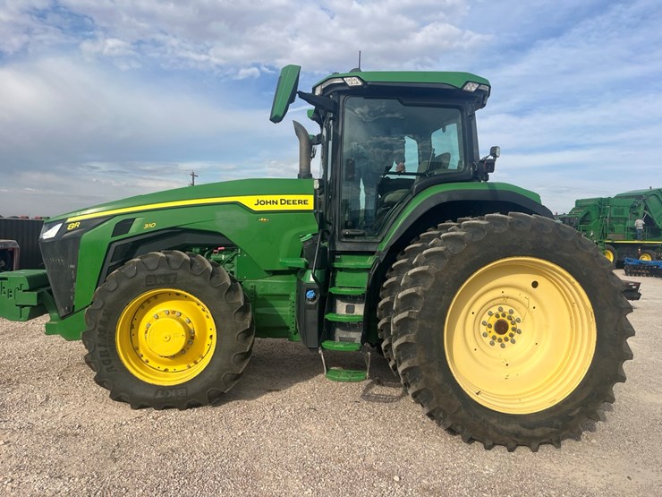 john-deere-8r-310-image-1