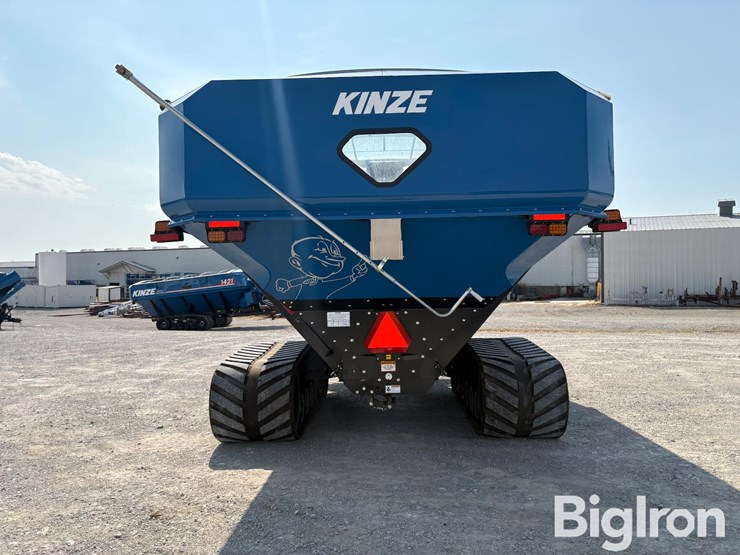 2024-kinze-1421-grain-cart-image-6
