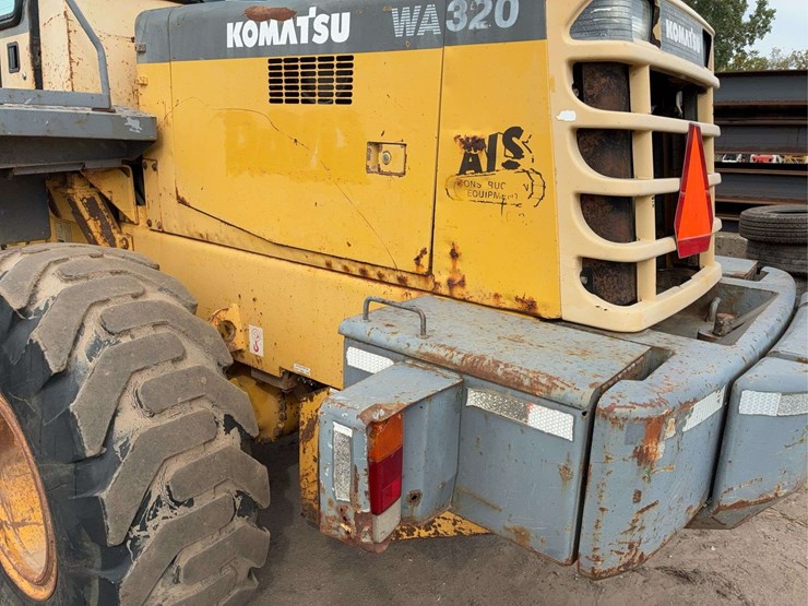 komatsu-wa320-image-16