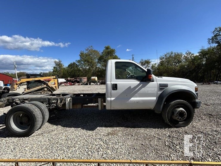 ford-f450-image-3