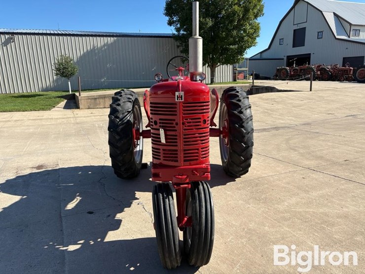 1954-ih-farmall-super-m-ta-2wd-tractor-image-2