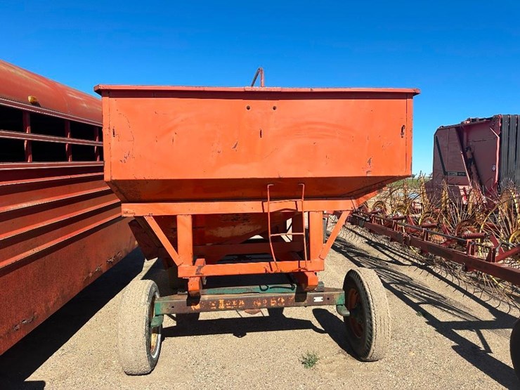 new-idea-gravity-wagon-image-1