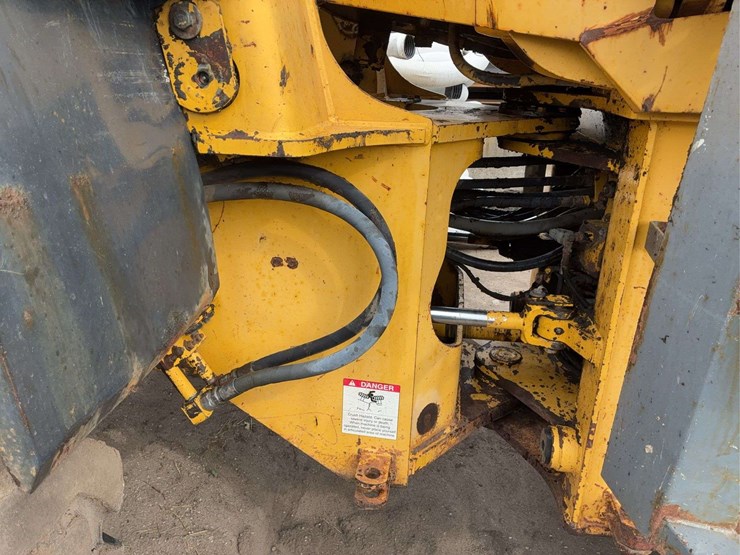 komatsu-wa320-image-10