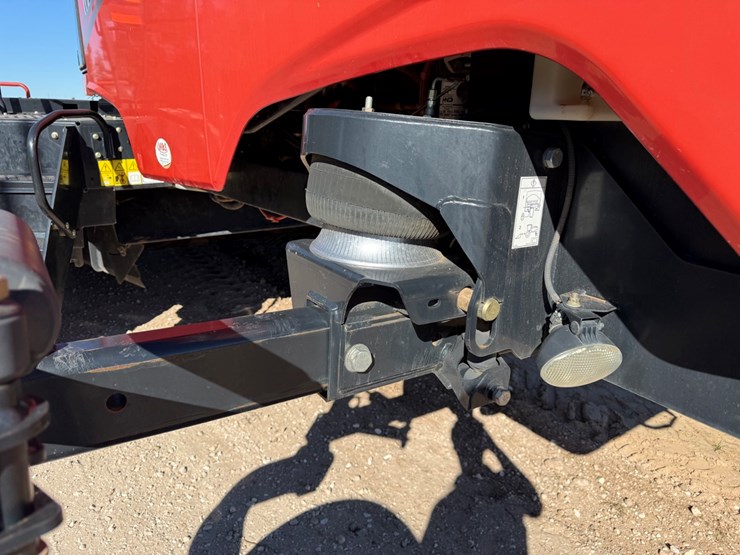 2020-case-ih-wd2104-image-18