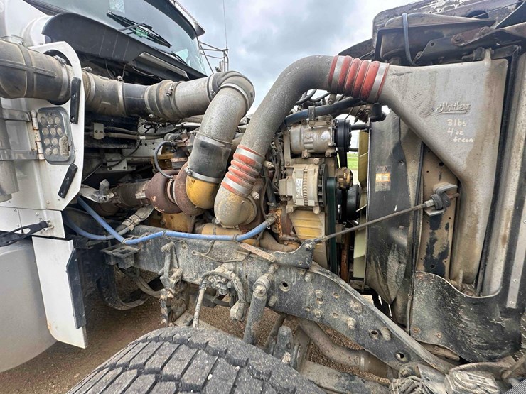 2007-kenworth-w900-image-12