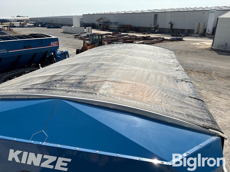 2024-kinze-1421-grain-cart-image-15
