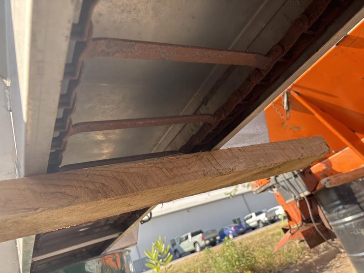 #5020-•-buyers-salt-dogg-sch120-salter/sander-image-16