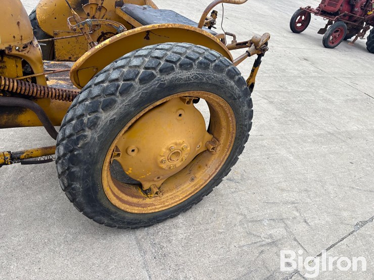 1948-international-cub-image-14