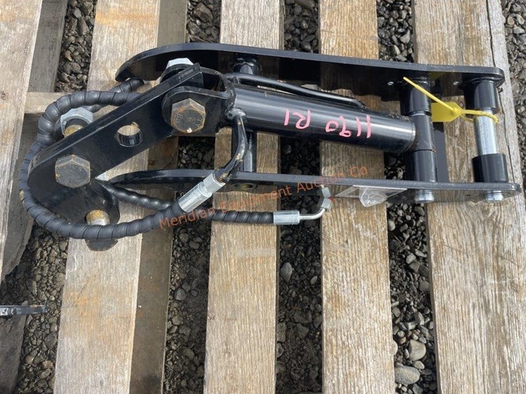 ir-mini-excavator-hydraulic-thumb-image-2