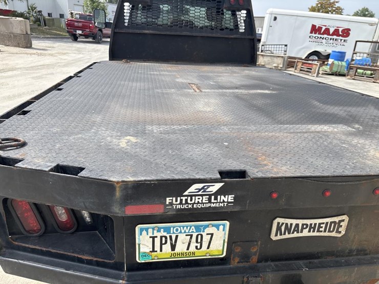 2015-dodge-ram-3500-image-13