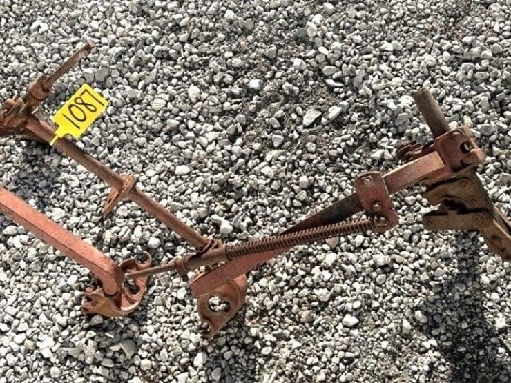 antique-cultivator-attachment-image-3