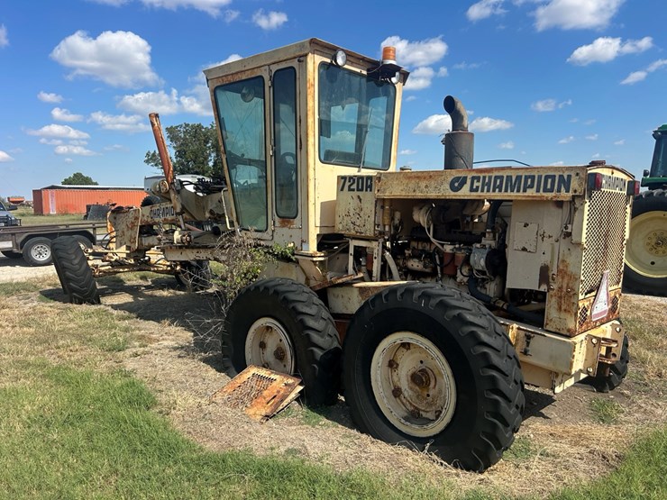 1987-champion-720a-image-3