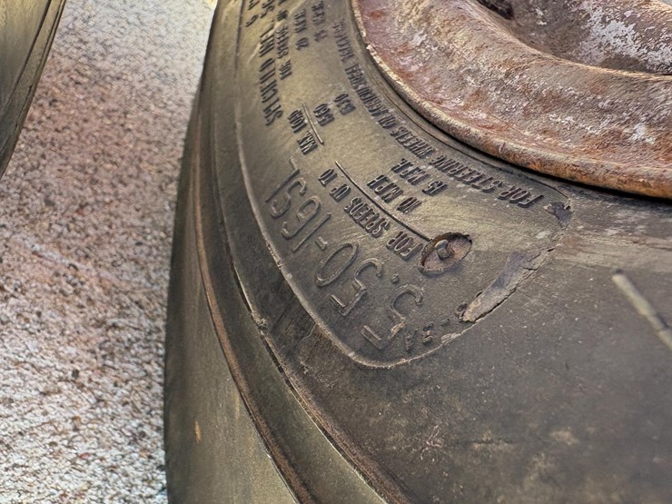 1956-international-300-image-11