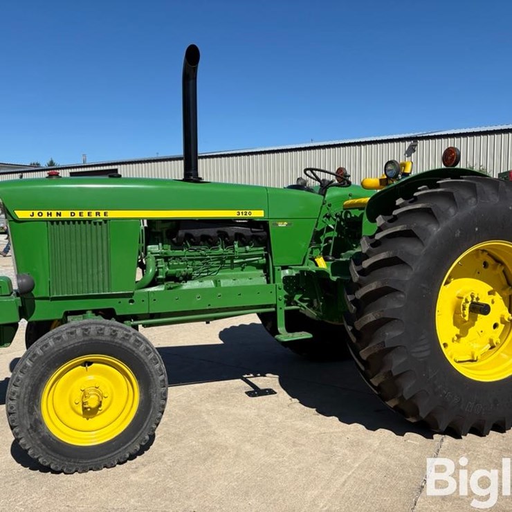 1969 JOHN DEERE 3120