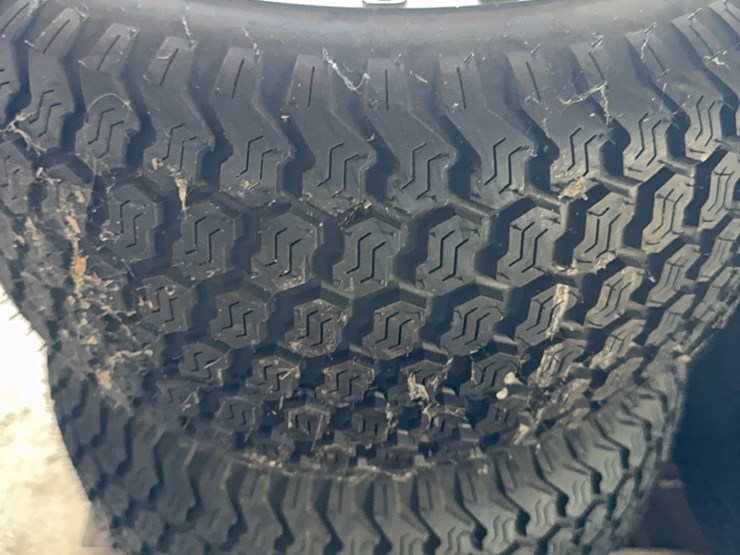 new-pair-of-20x10-8-tire-with-4-lug-wheel-image-3