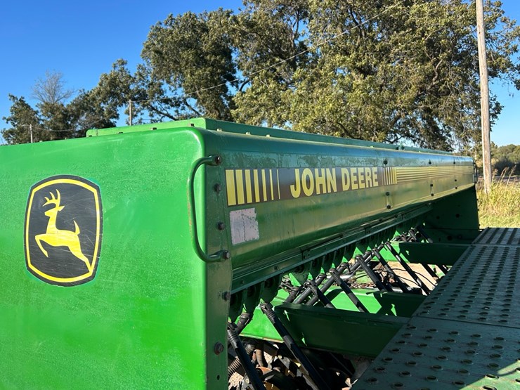 john-deere-750-image-10