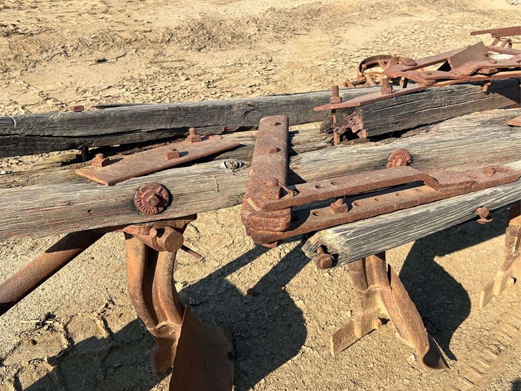 stockton-5-bottom-wood-beam-plow-image-12