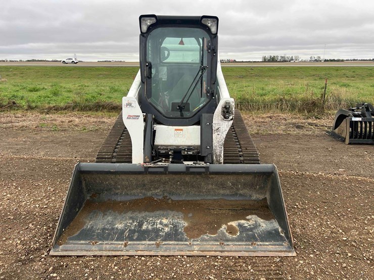 2021-bobcat-t770-image-2