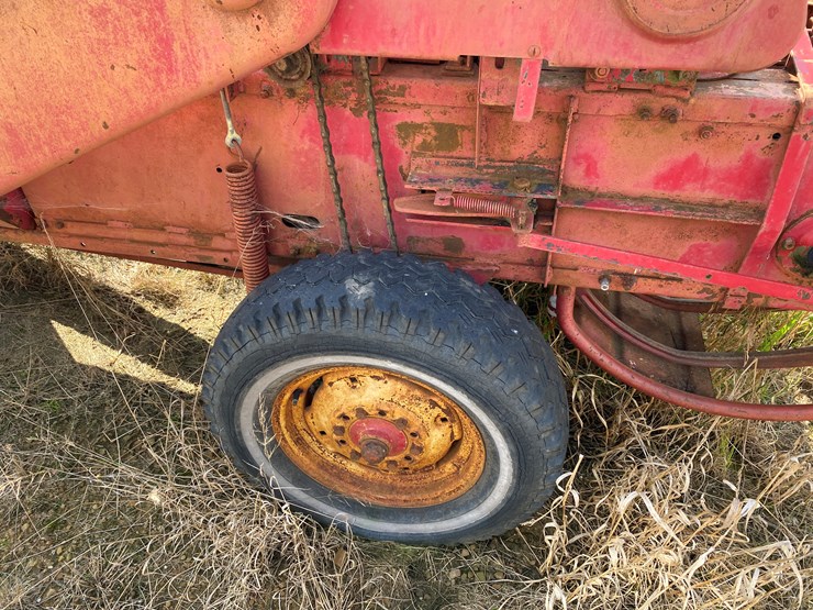 new-holland-68-image-10