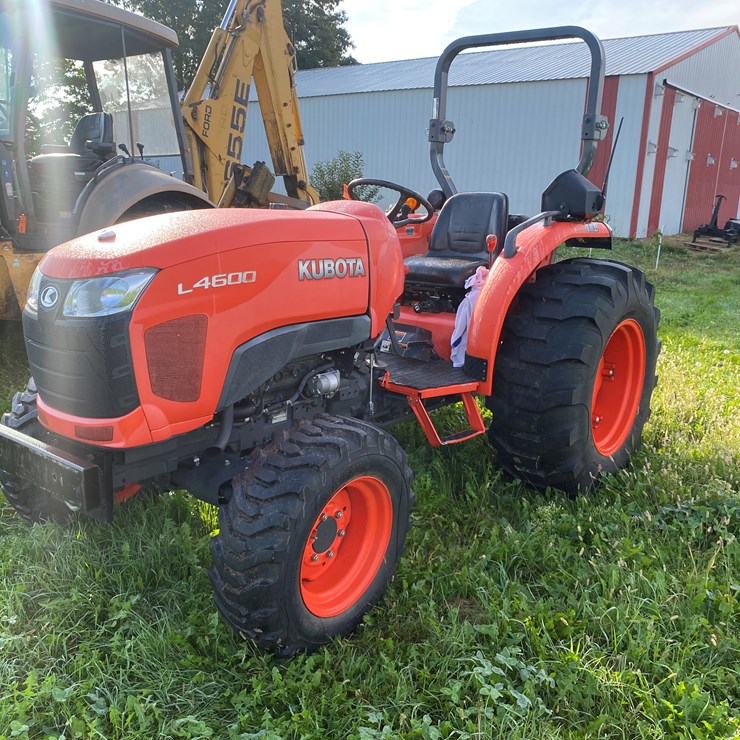 #1583 • Kubota L4600D 4x4 Diesel Tractor