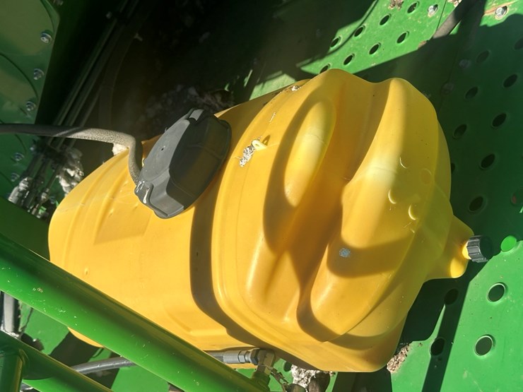 2017-john-deere-cs690-image-19