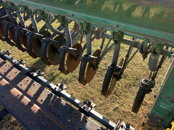 john-deere-8200-image-4
