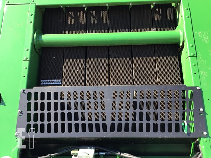 2023-john-deere-451m-image-11