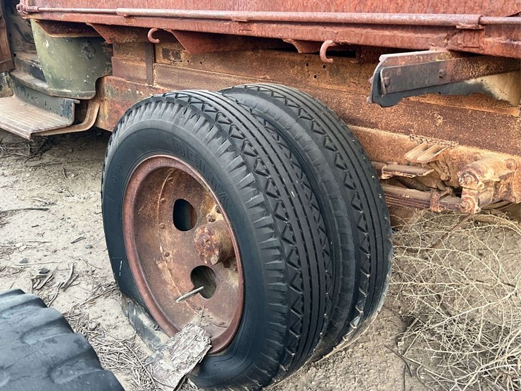 chevrolet-dump-truck-image-11